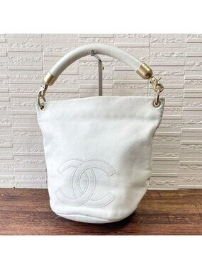 Chanel Leather CC Logo Hand Bag Gold White